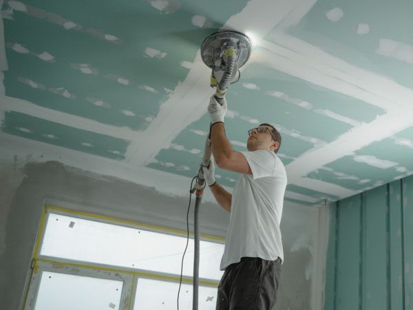 Les avantages de l’embauche d’un pro en rénovation intérieure à Charleville-Mézières